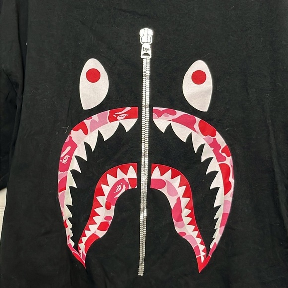 BAPE Black ABC Camo Shark T-Shirt by A Bathing Ape - Picture 3 of 10